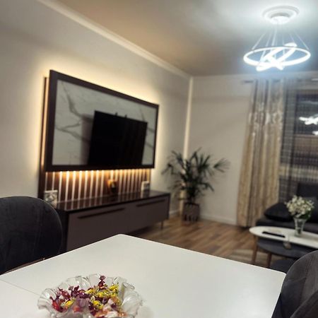 Art'S Apartment Тирана Экстерьер фото