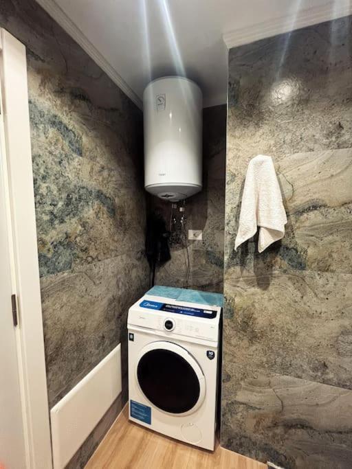 Art'S Apartment Тирана Экстерьер фото