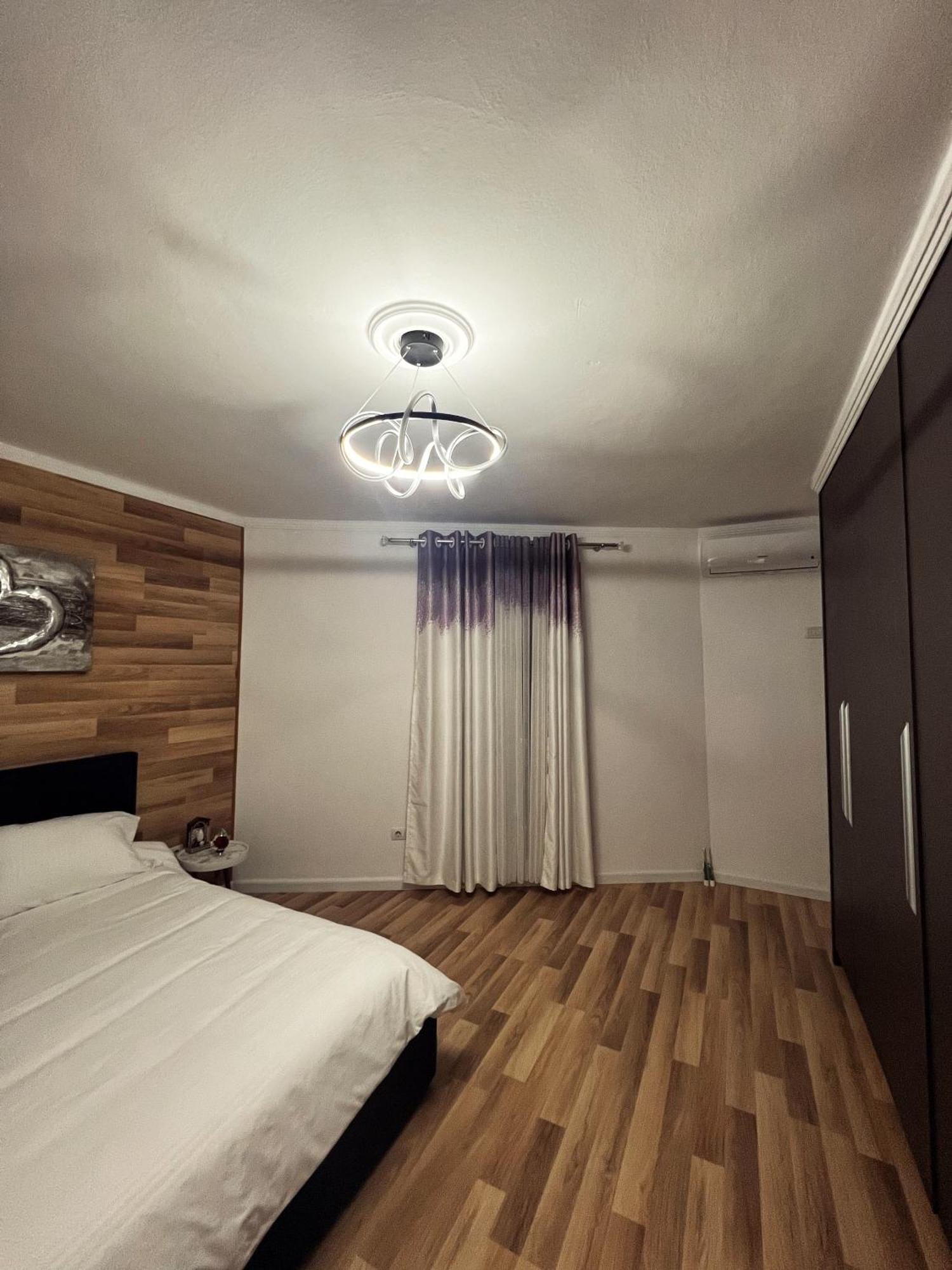 Art'S Apartment Тирана Экстерьер фото