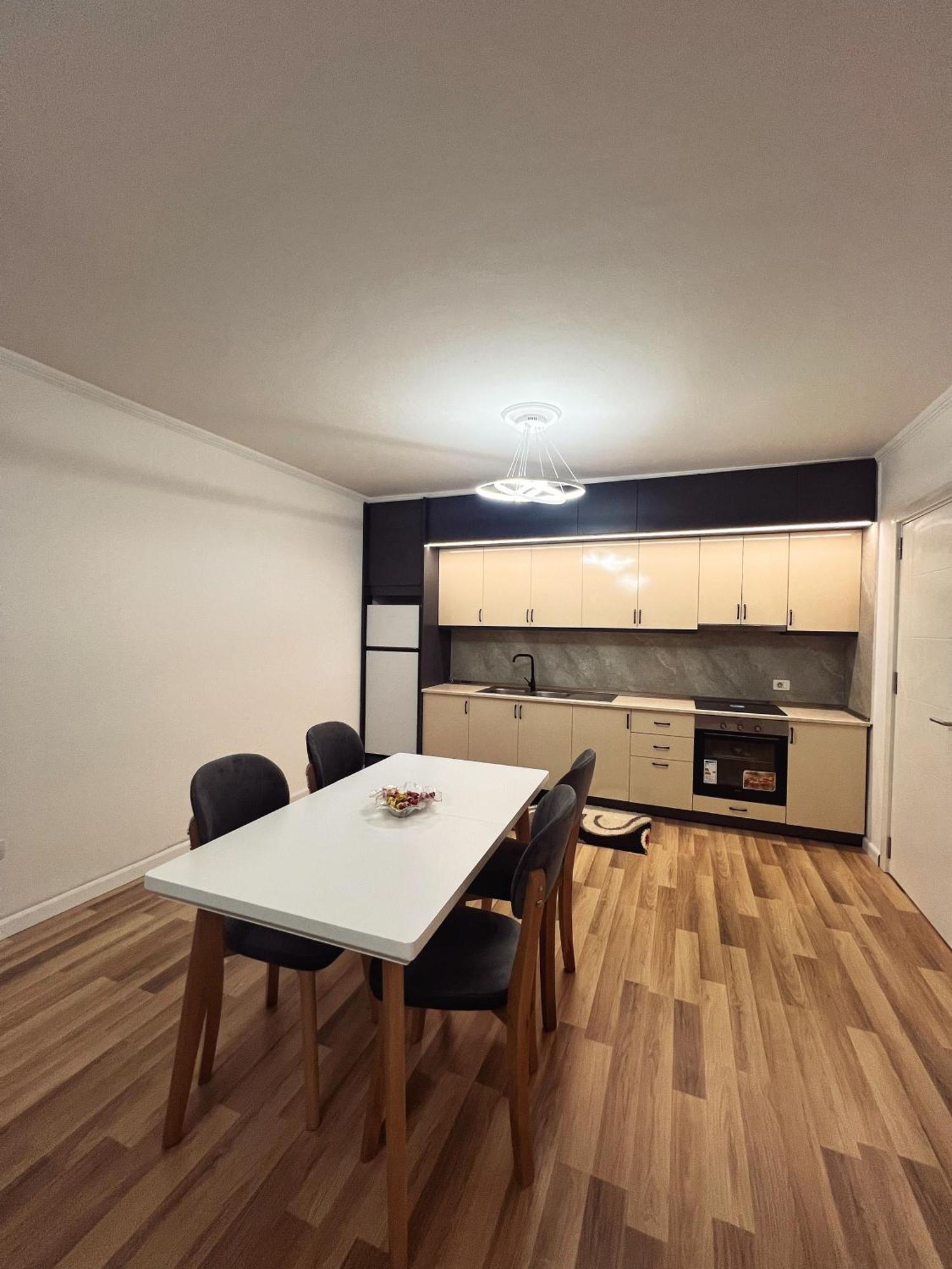 Art'S Apartment Тирана Экстерьер фото