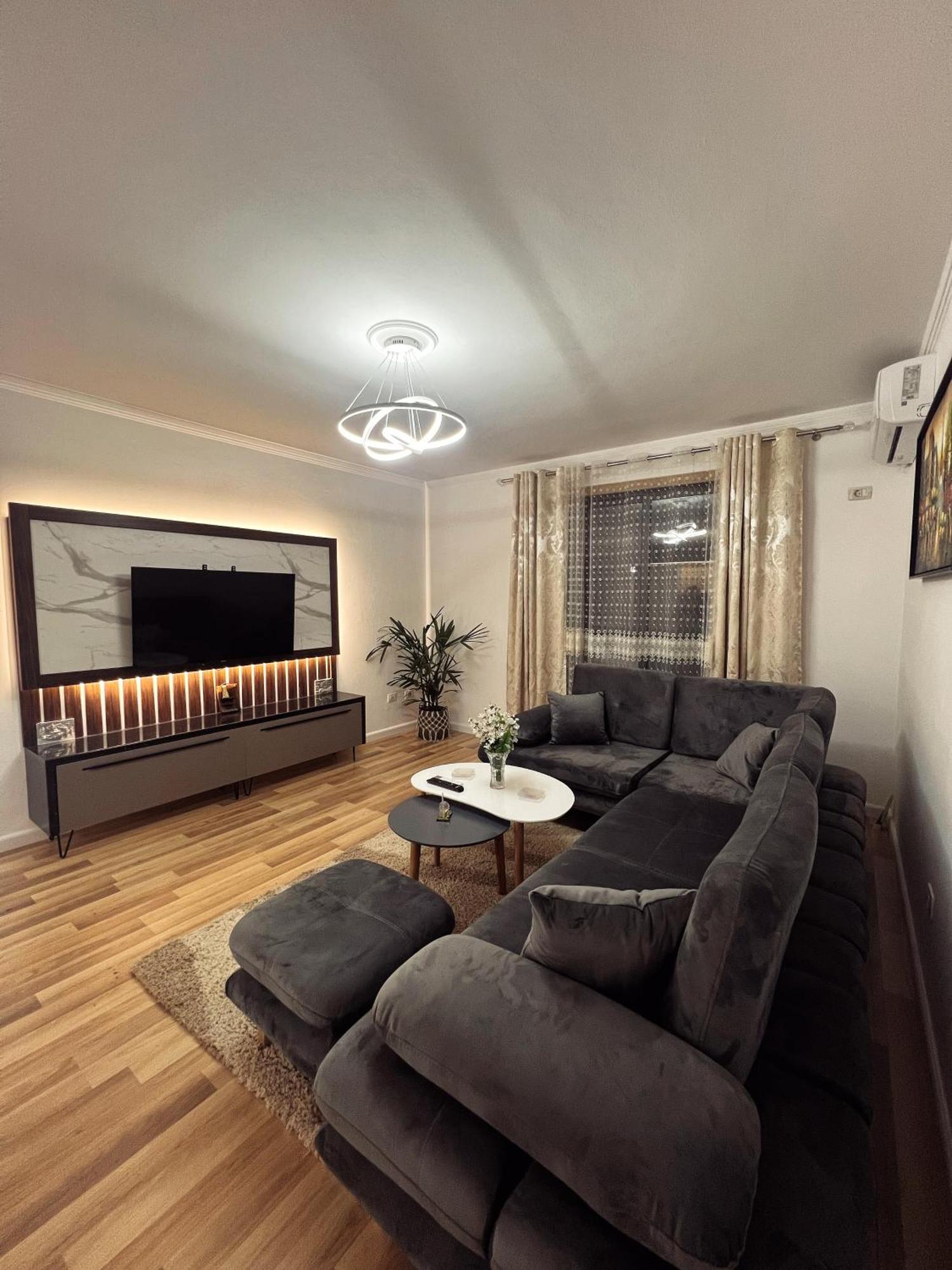 Art'S Apartment Тирана Экстерьер фото