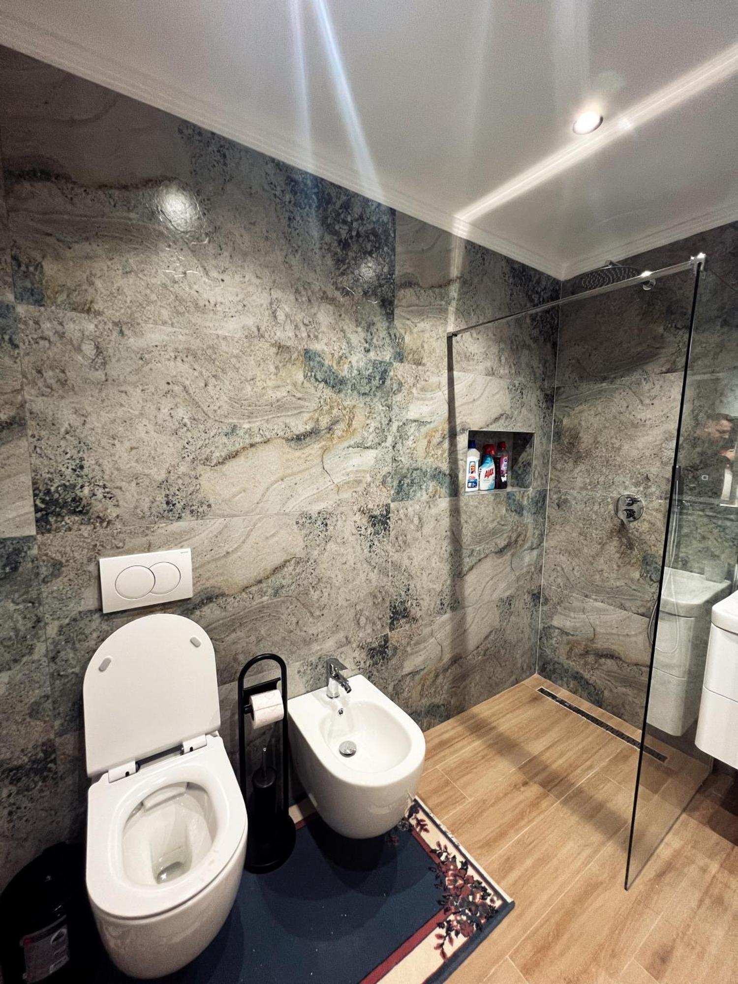 Art'S Apartment Тирана Экстерьер фото